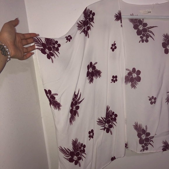 Floral Throw Over - Picture 2 of 7